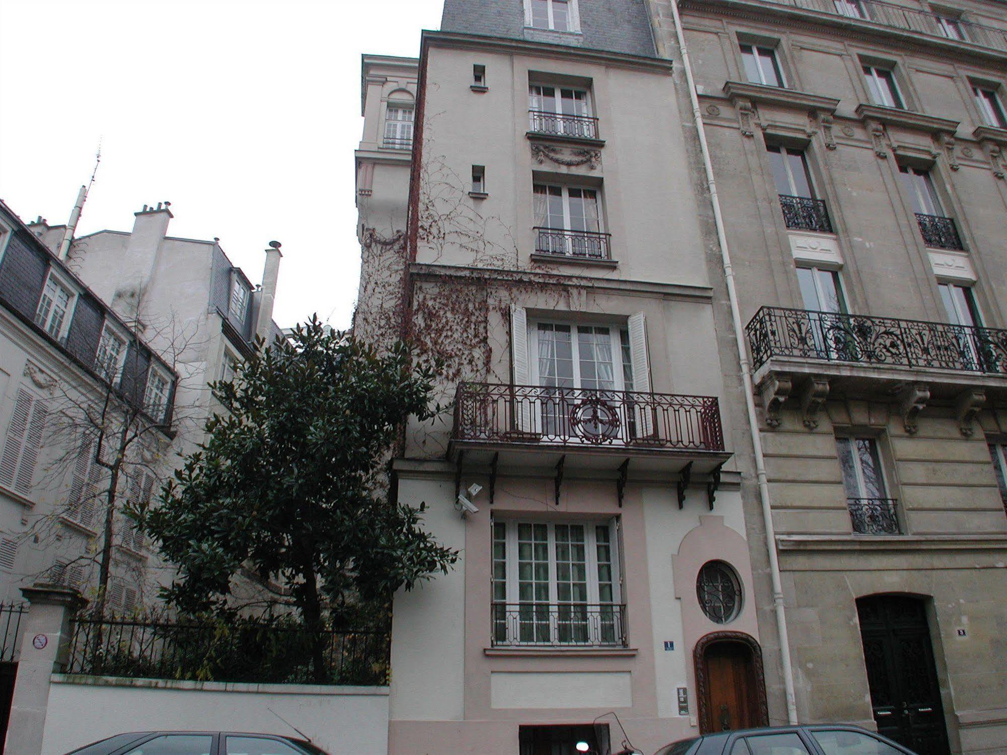 Mithouard Apartments Parigi Esterno foto